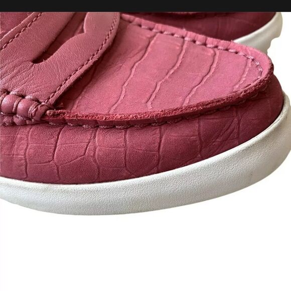 Cole Haan Nantucket Rose Wne Embossed Loafer NWB - Picture 4 of 9